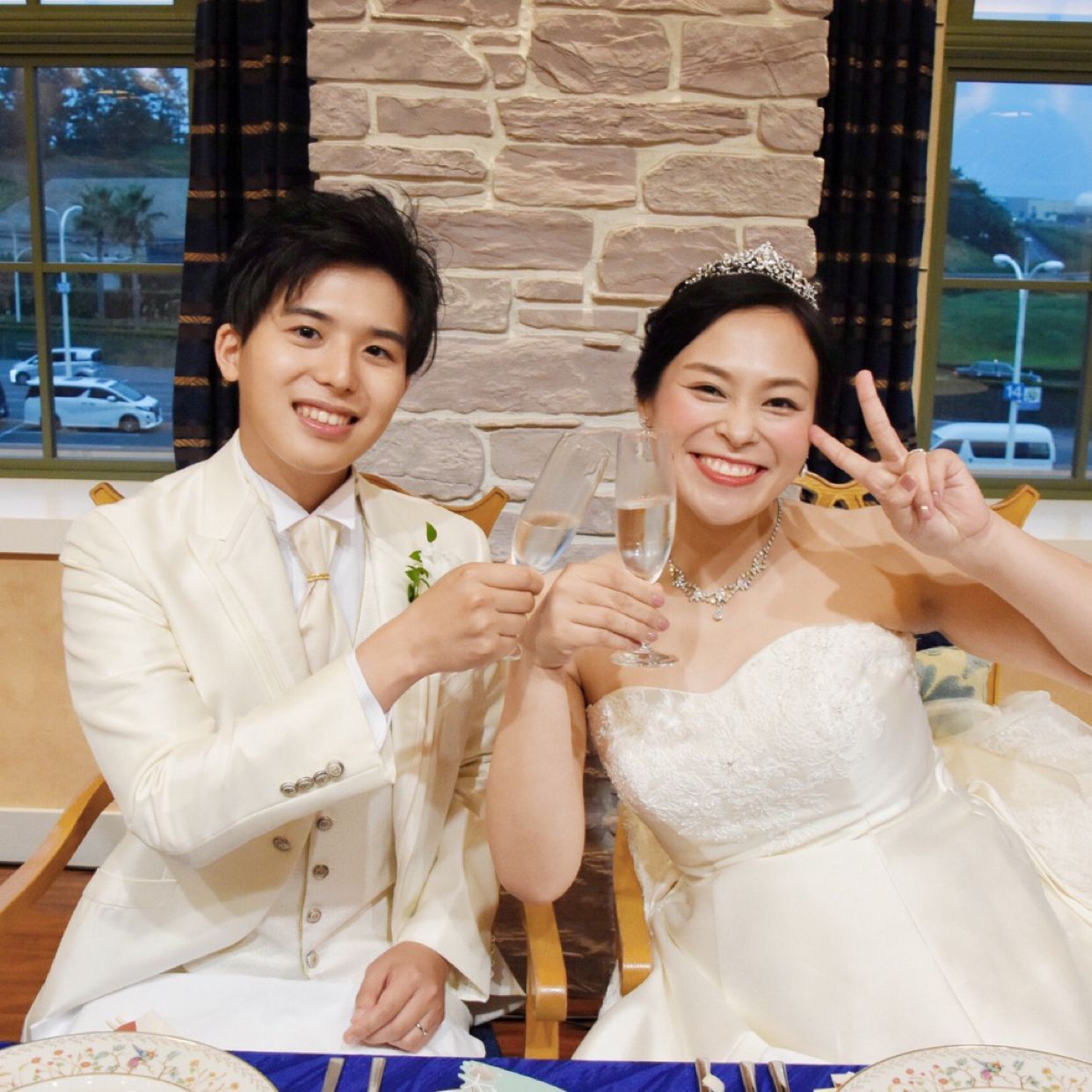 披露宴パーティのカバー写真