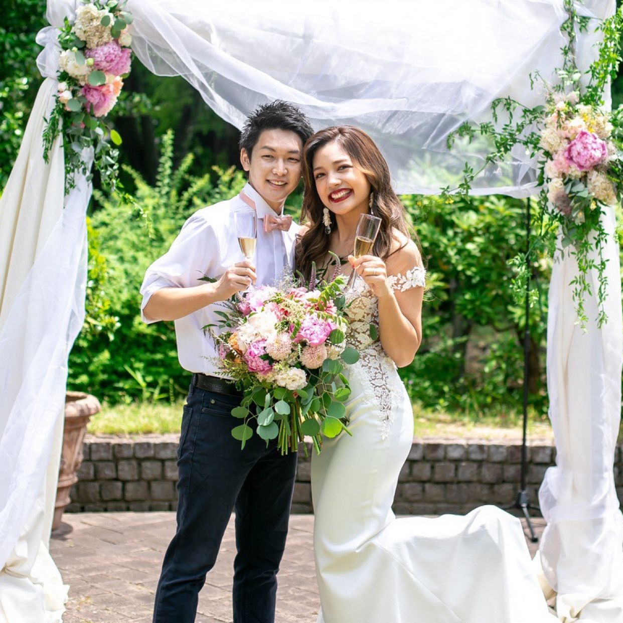 披露宴パーティのカバー写真