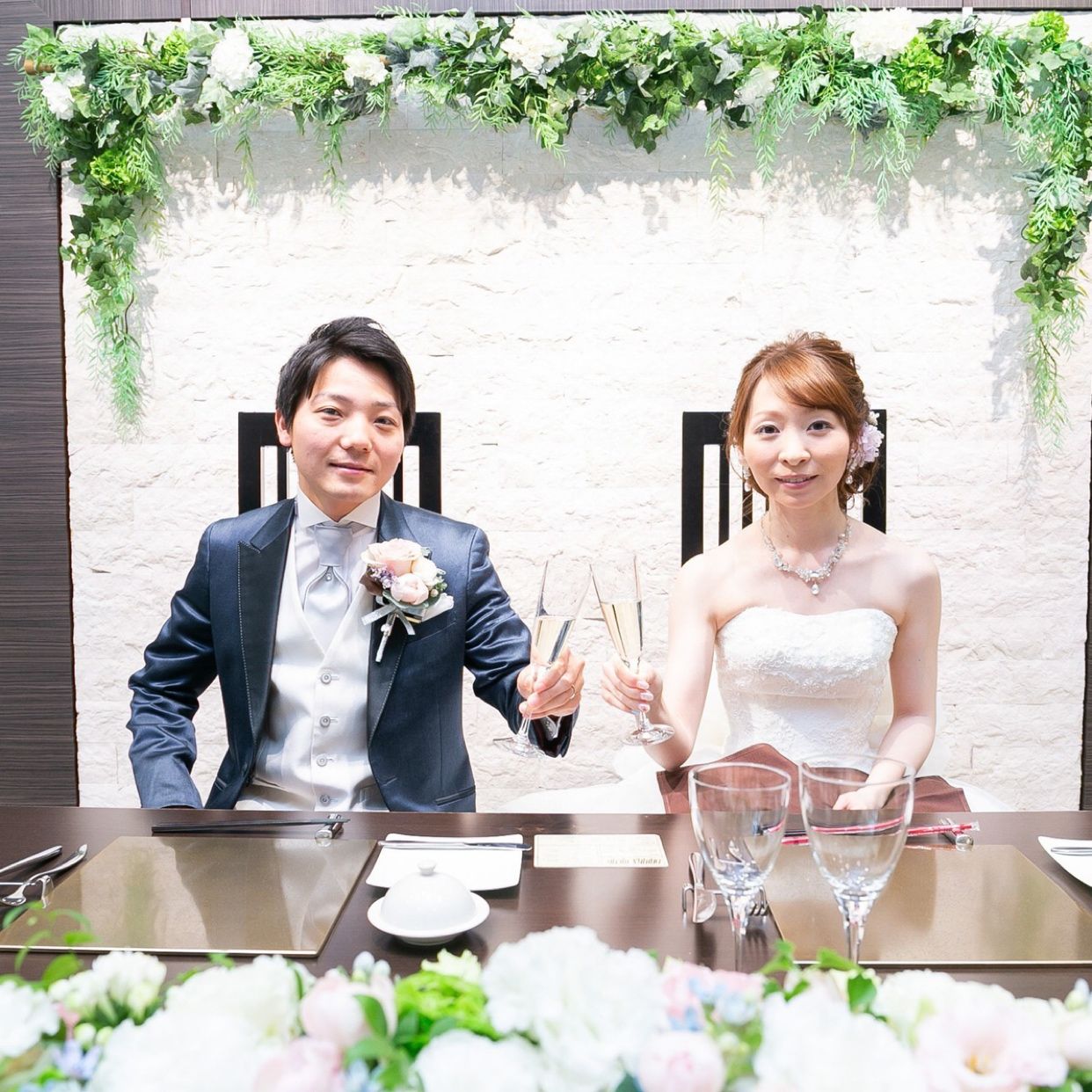 披露宴パーティのカバー写真