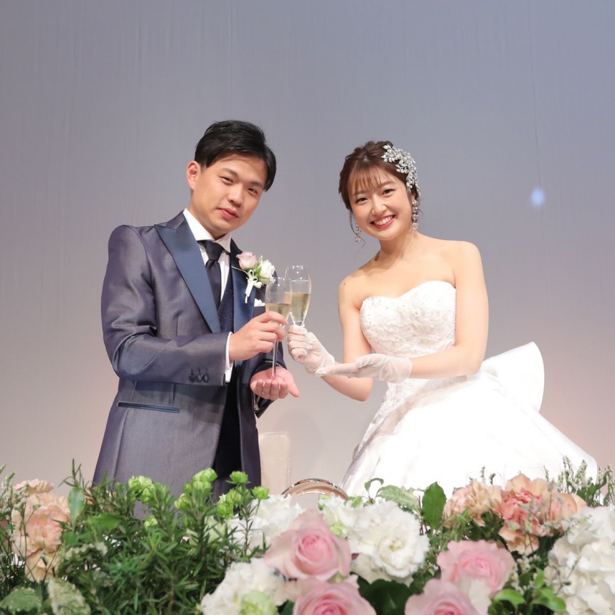 披露宴パーティのカバー写真