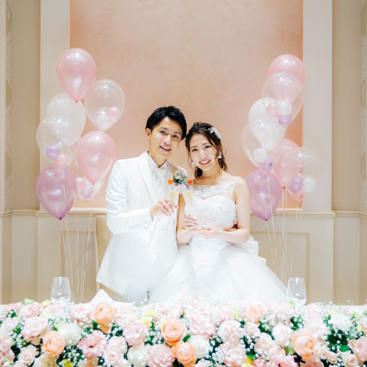 披露宴パーティのカバー写真