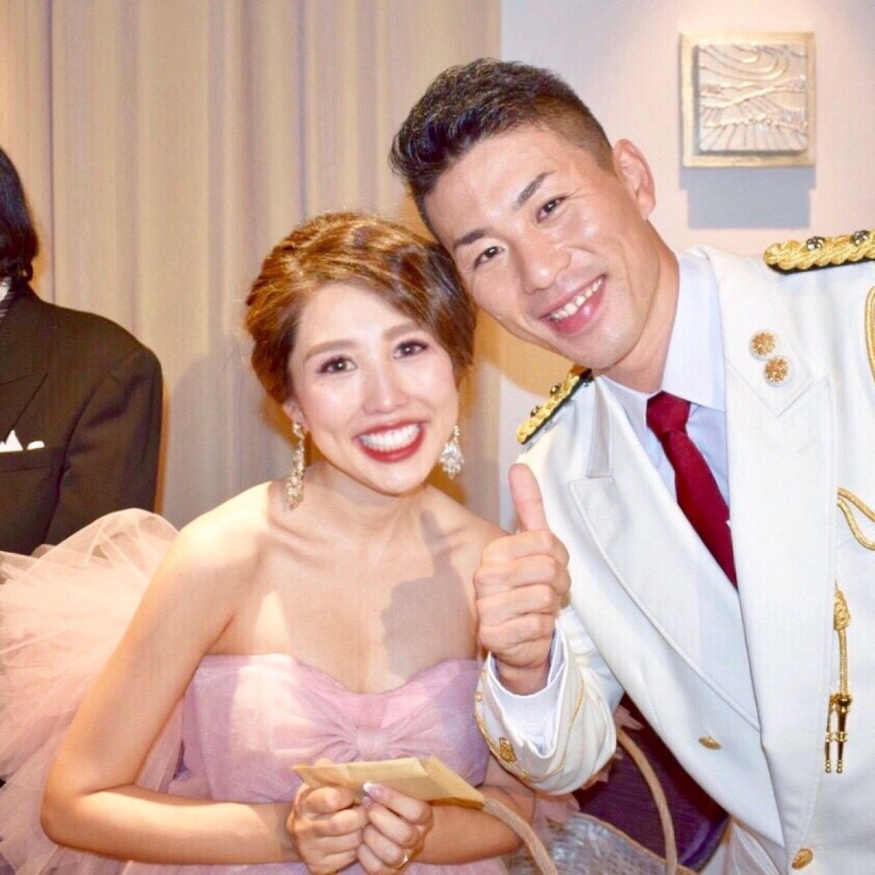 披露宴パーティのカバー写真