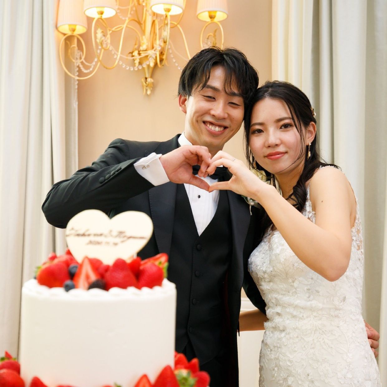 披露宴パーティのカバー写真