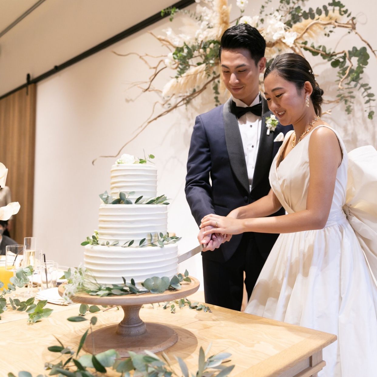 披露宴パーティのカバー写真