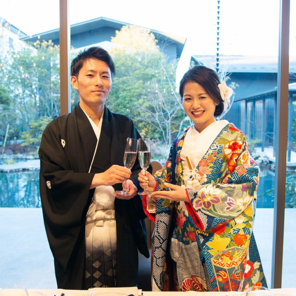 披露宴パーティのカバー写真