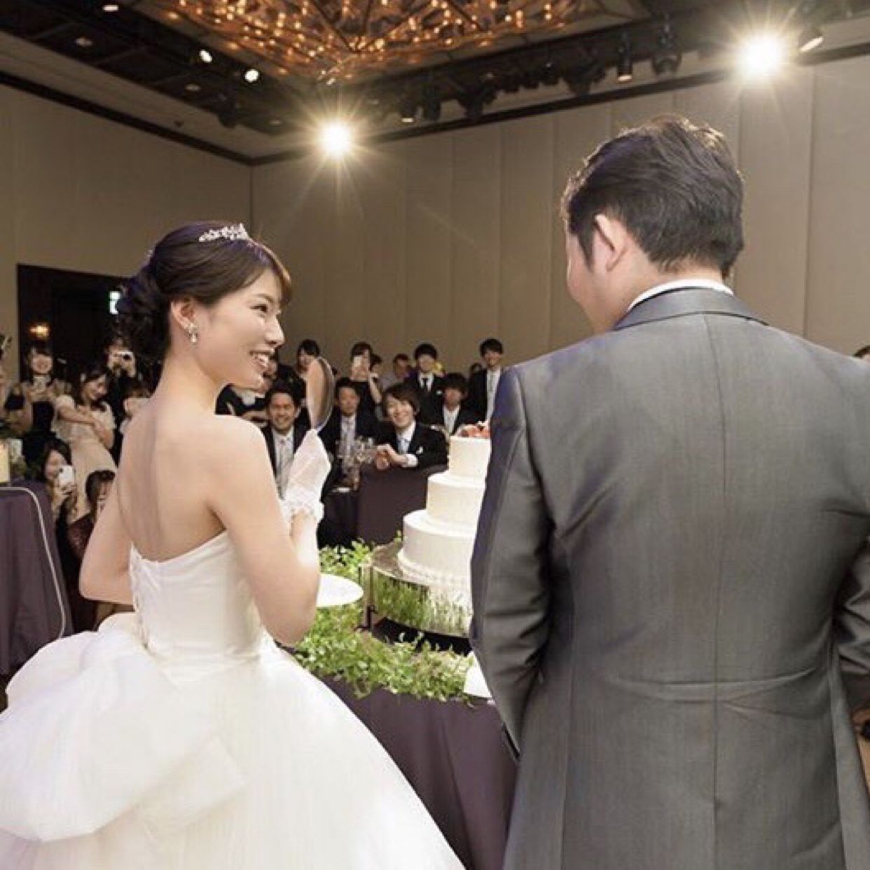 披露宴パーティのカバー写真