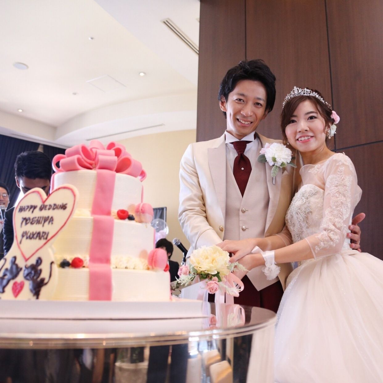 披露宴パーティのカバー写真