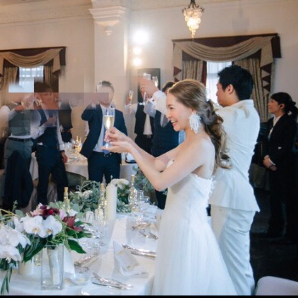 披露宴パーティのカバー写真