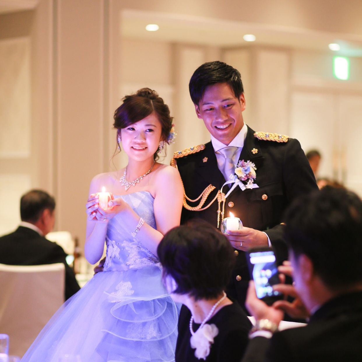 披露宴パーティのカバー写真