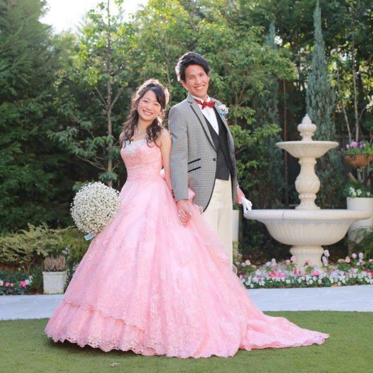 披露宴パーティのカバー写真