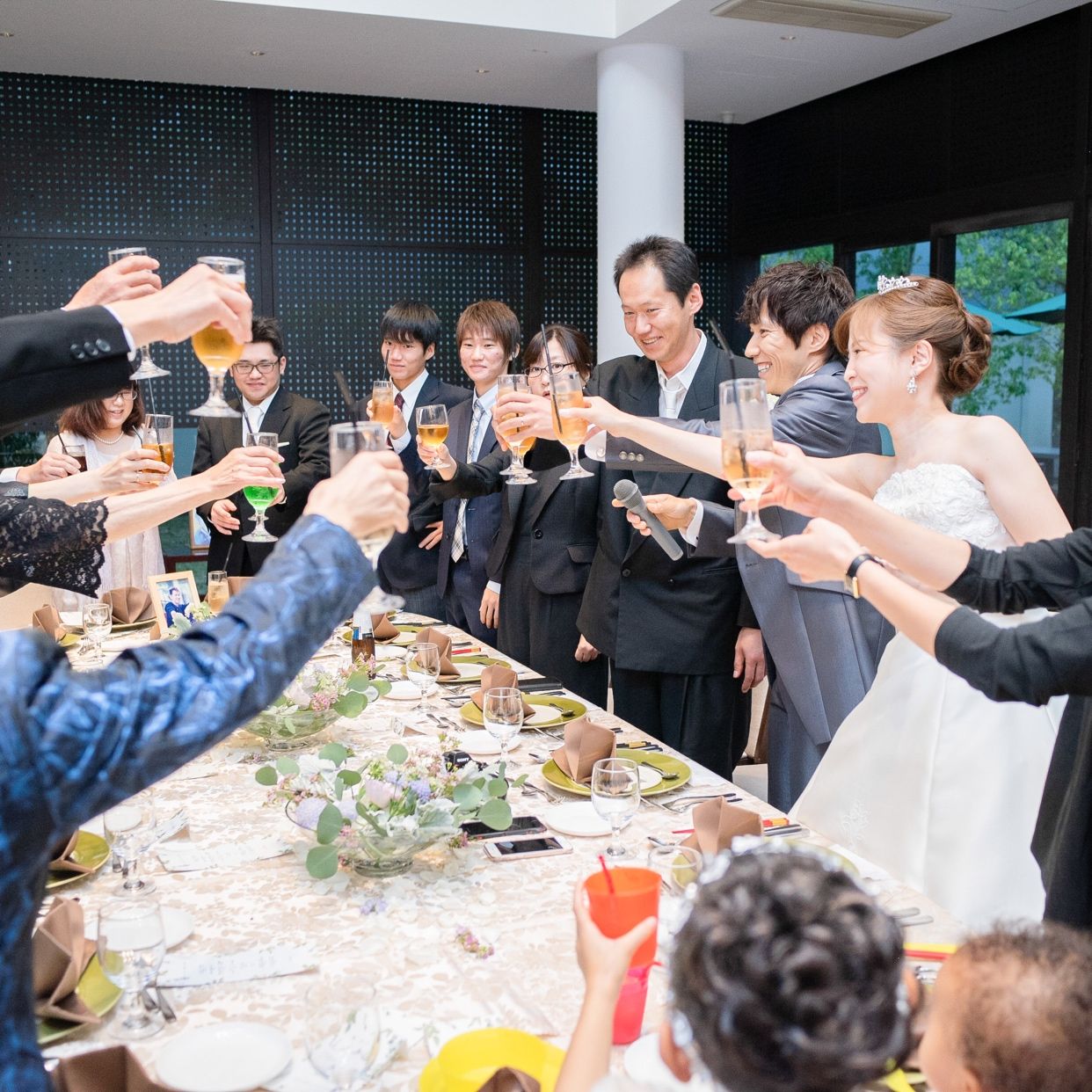 披露宴パーティのカバー写真