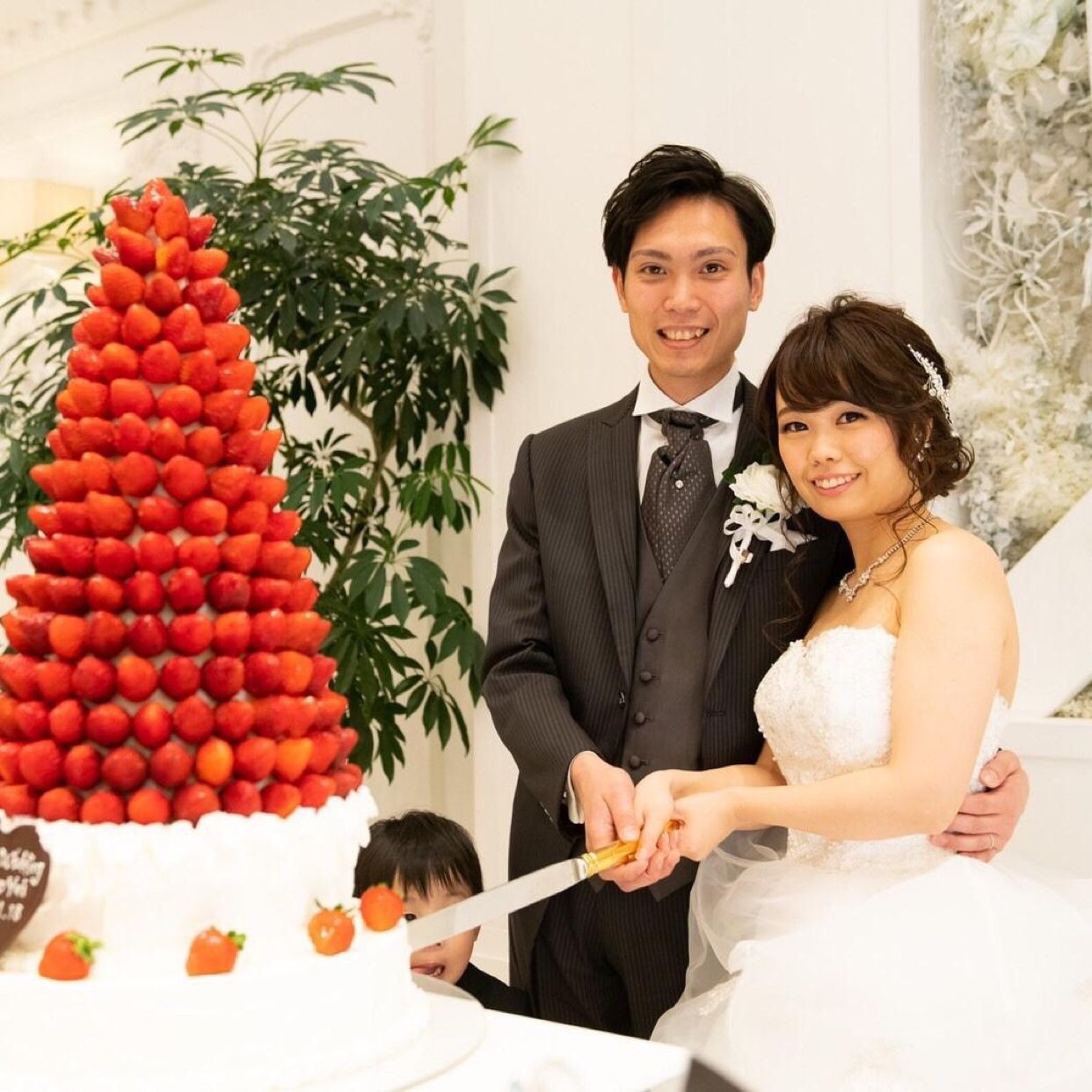 披露宴パーティのカバー写真