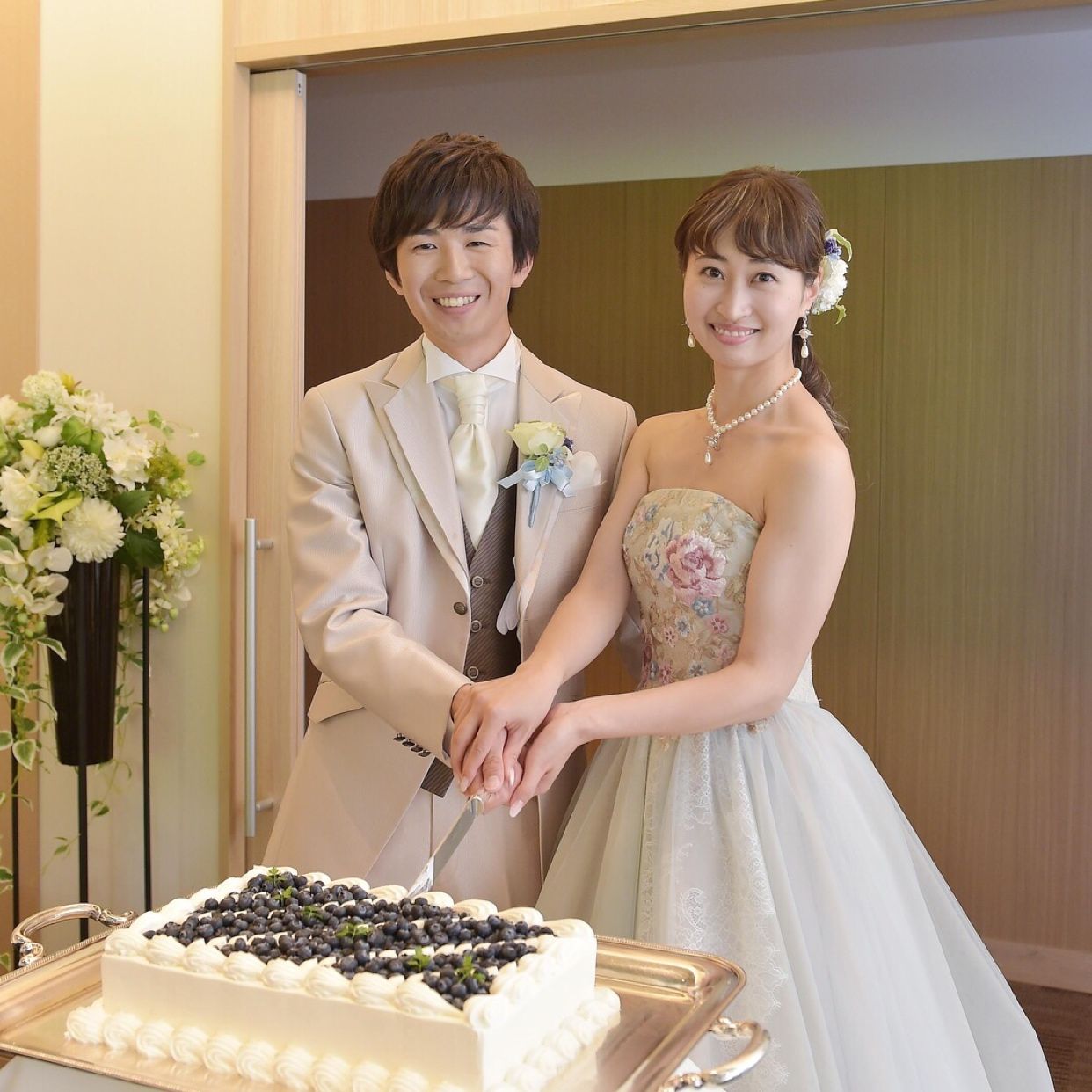 披露宴パーティのカバー写真