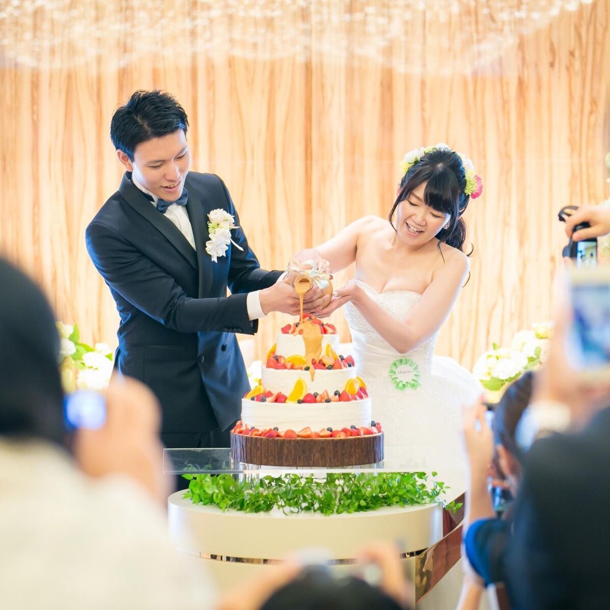 披露宴パーティのカバー写真