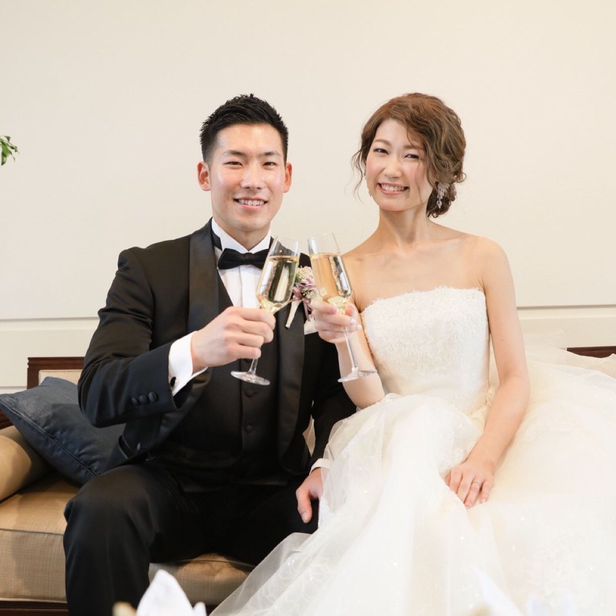 披露宴パーティのカバー写真