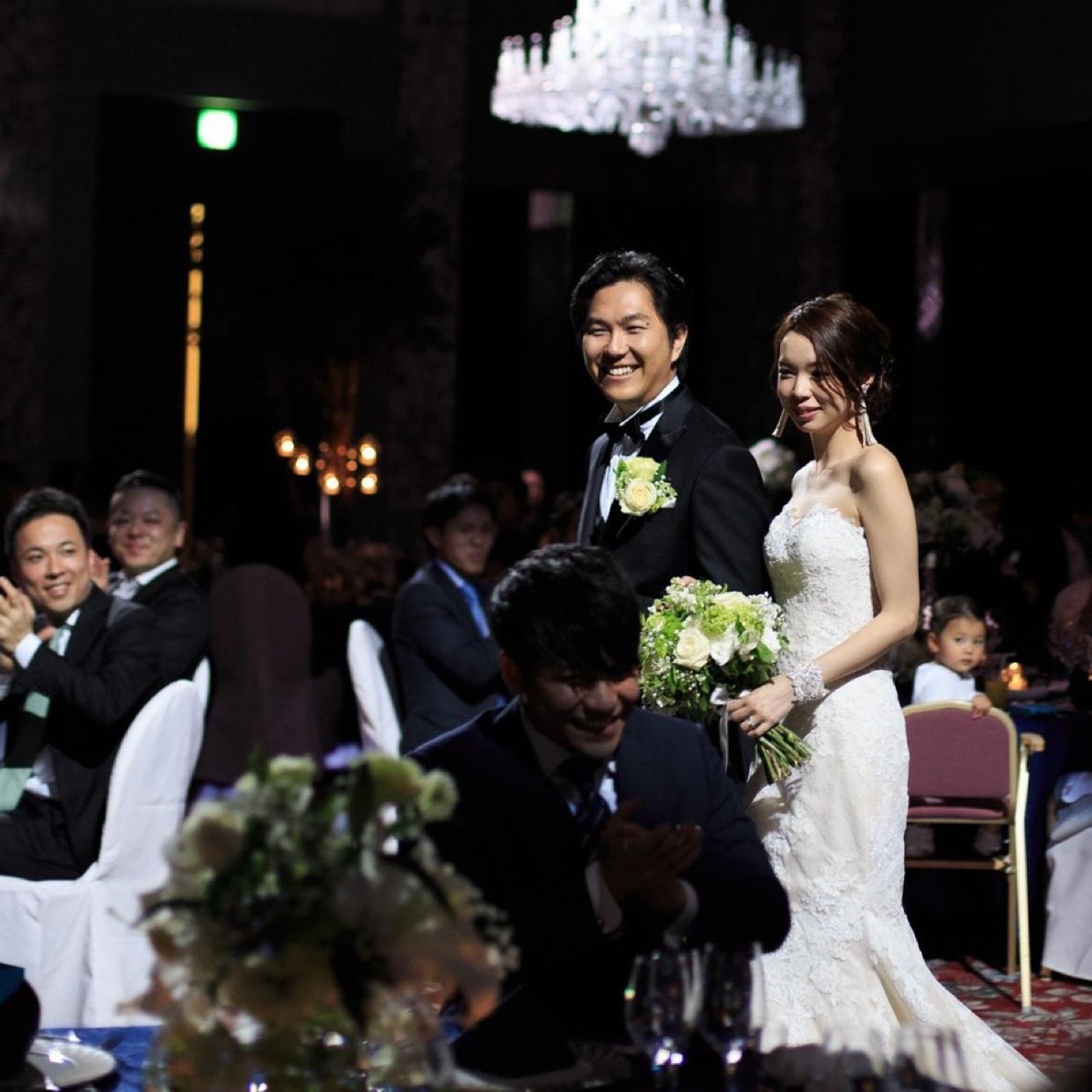 披露宴パーティのカバー写真