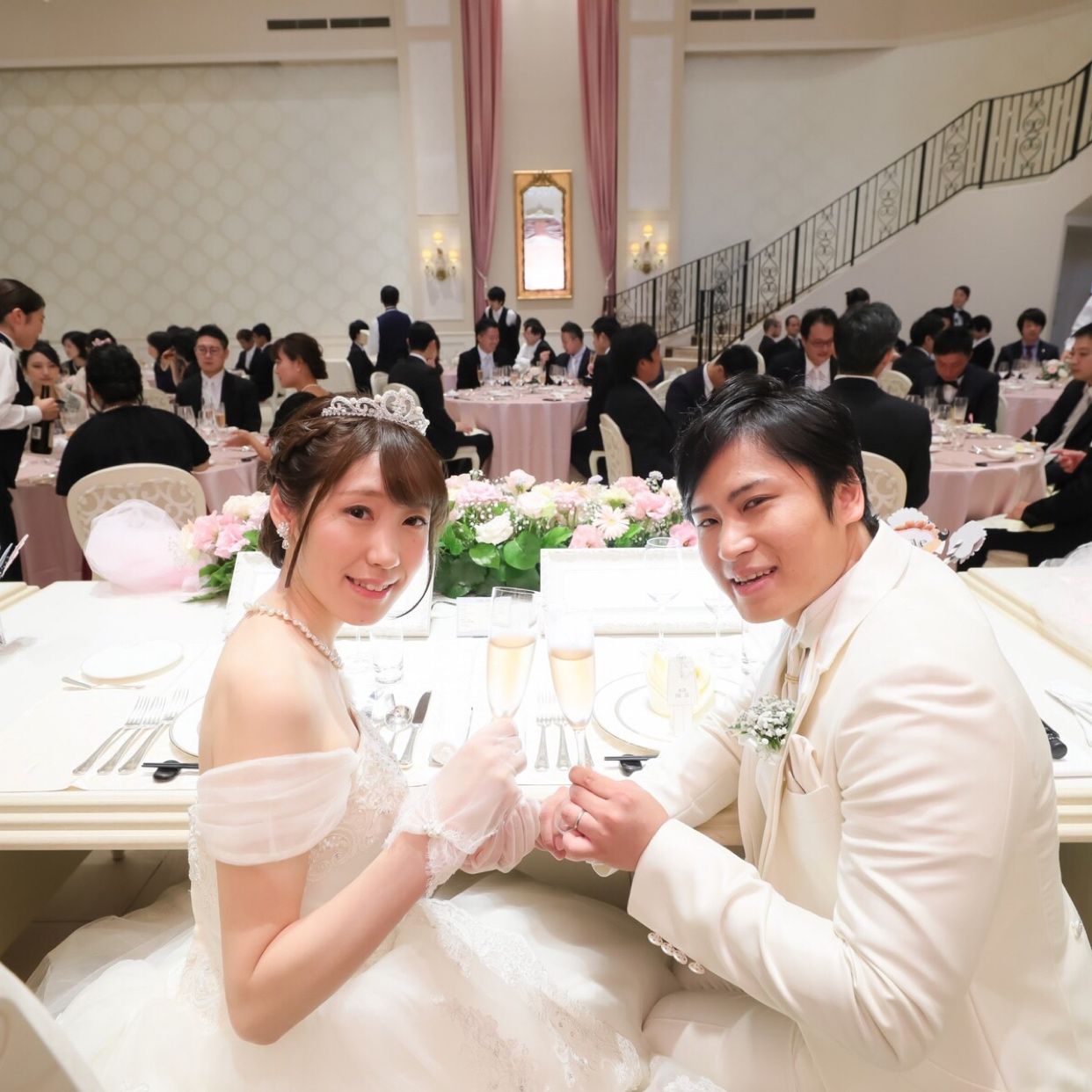 披露宴パーティのカバー写真