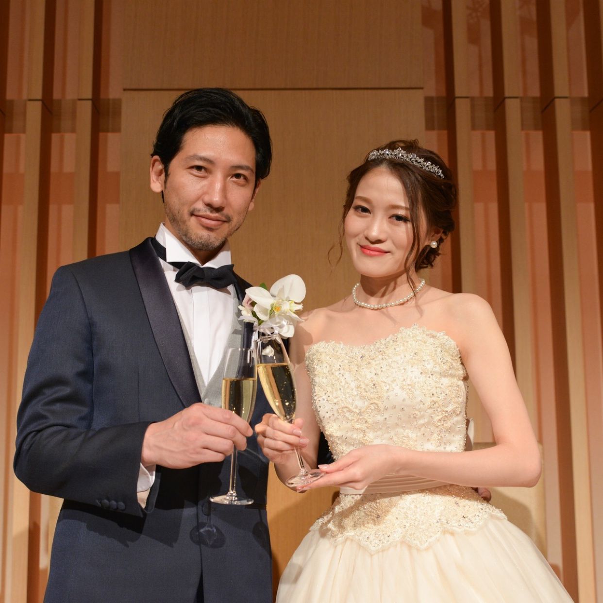 披露宴パーティのカバー写真