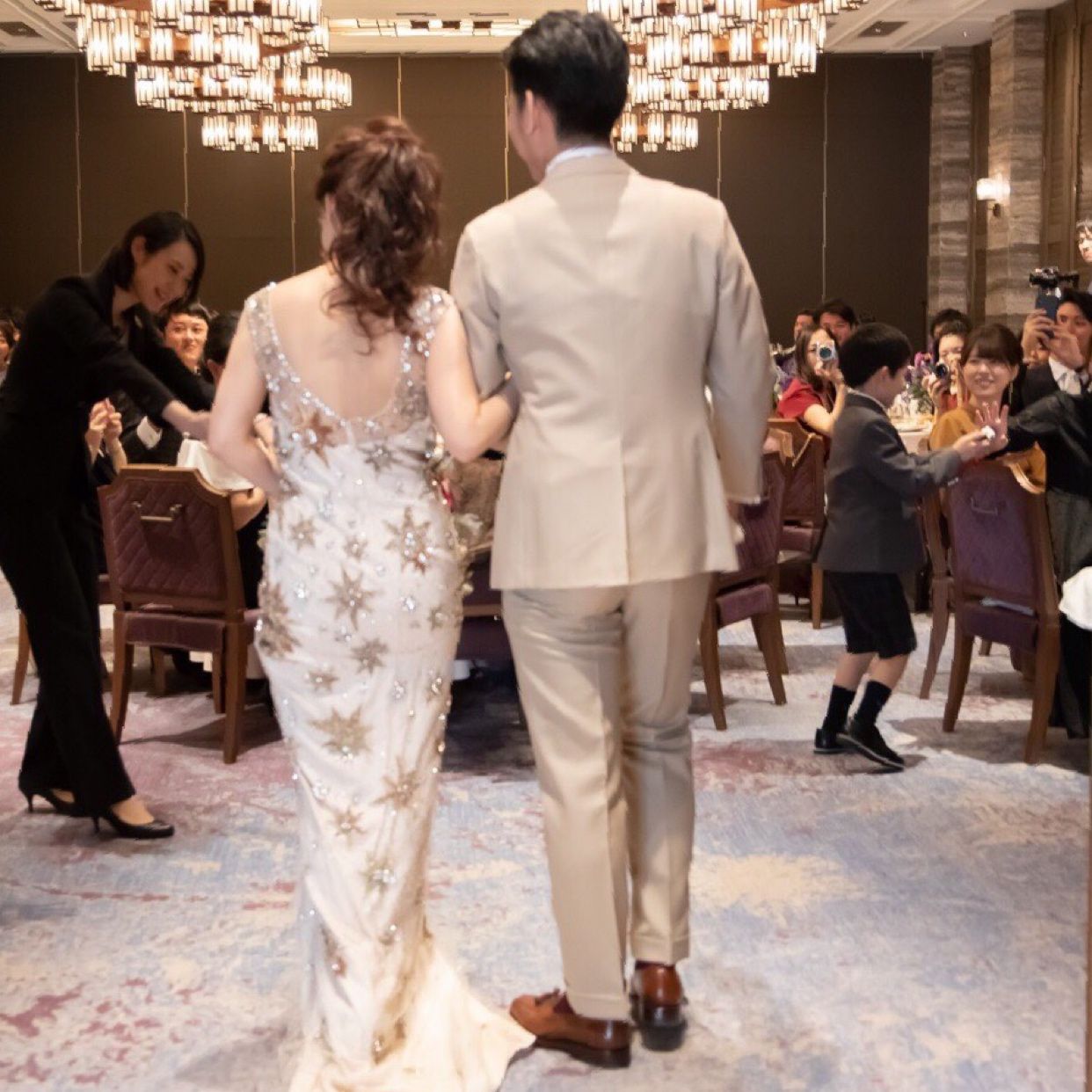 披露宴パーティのカバー写真