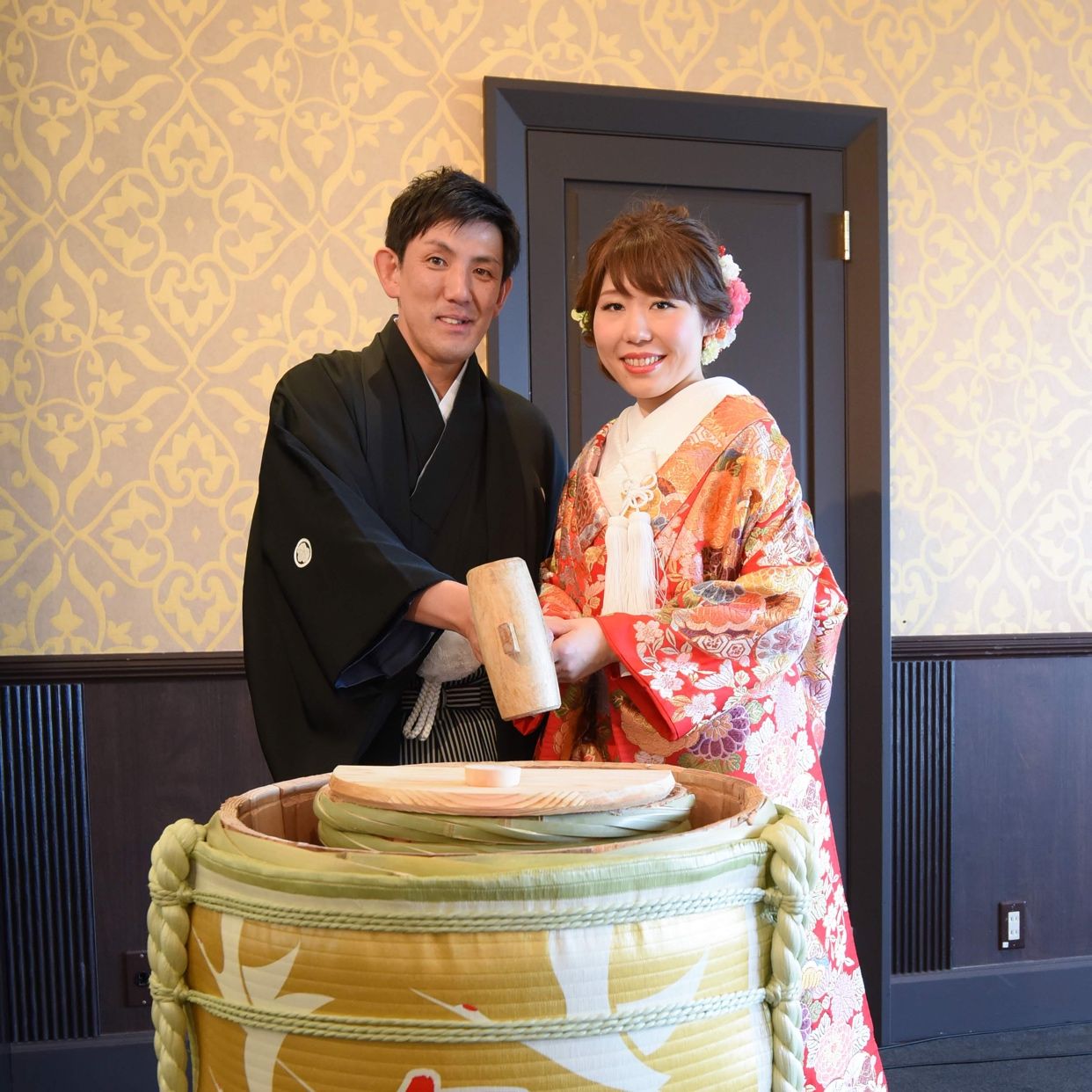 披露宴パーティのカバー写真