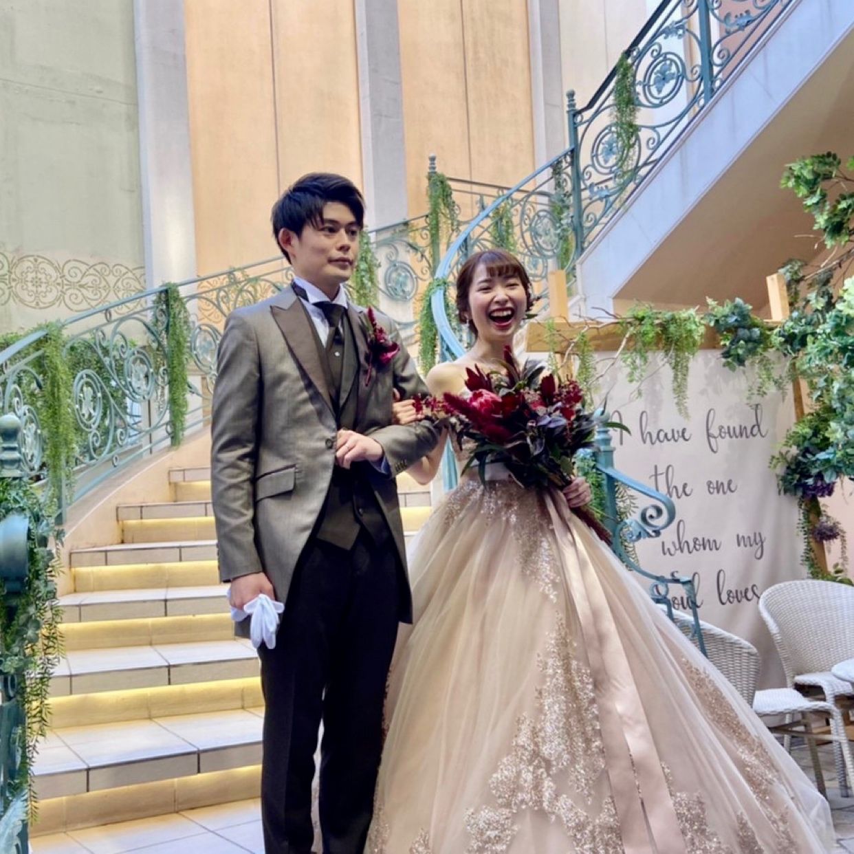 披露宴パーティのカバー写真