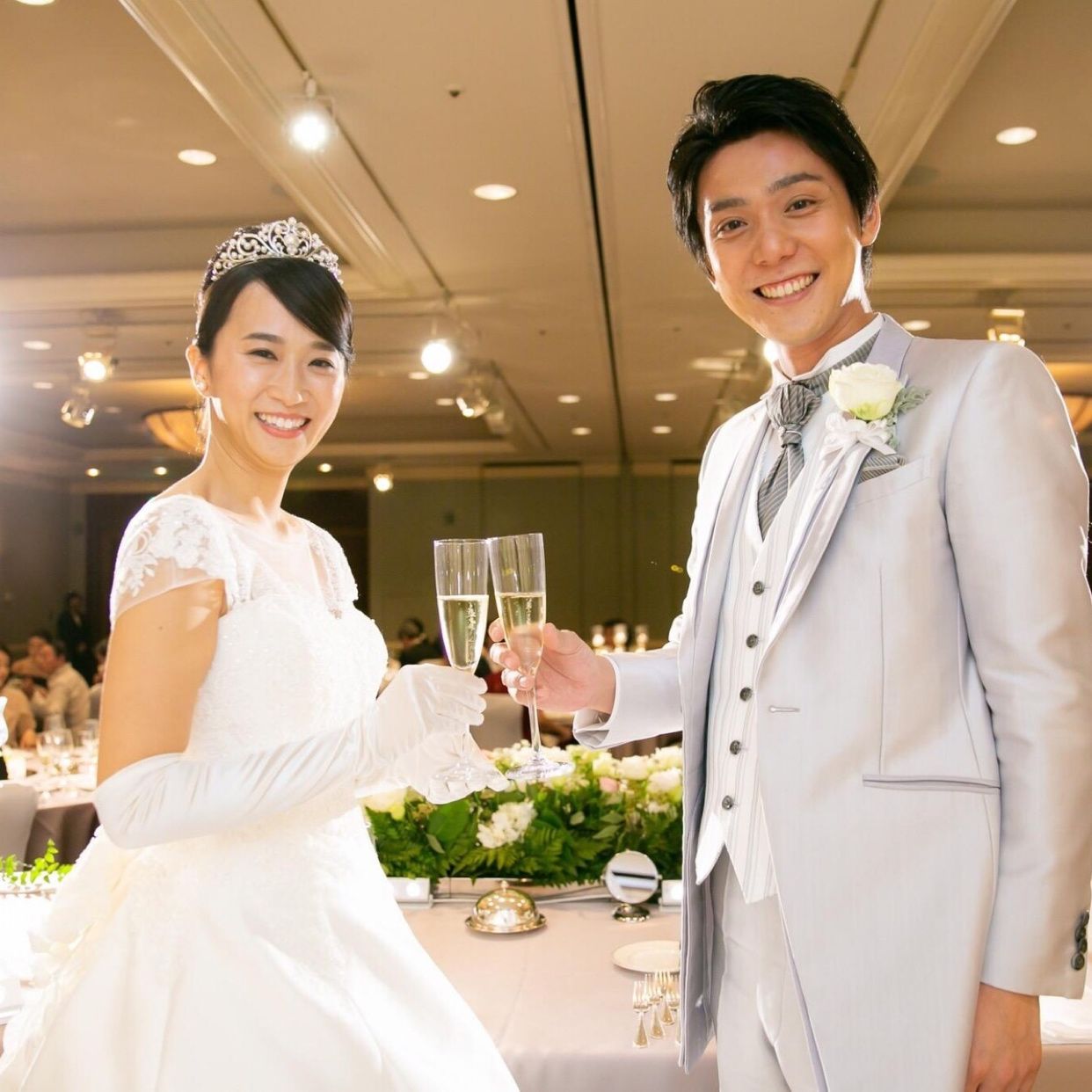 披露宴パーティのカバー写真