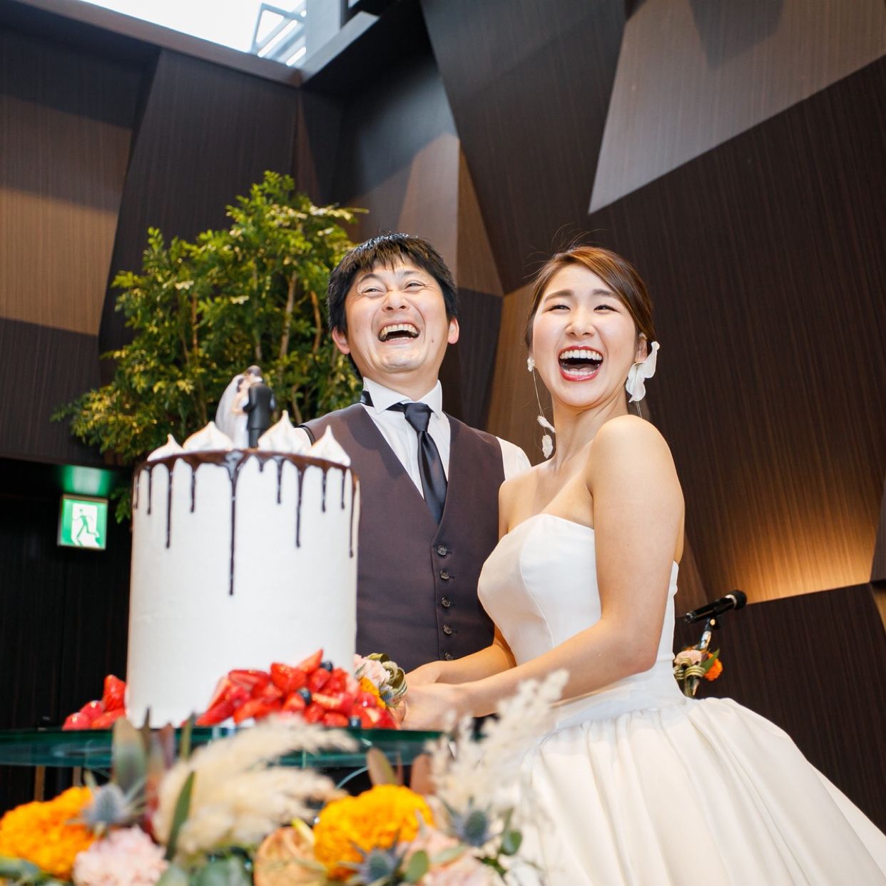 披露宴パーティのカバー写真