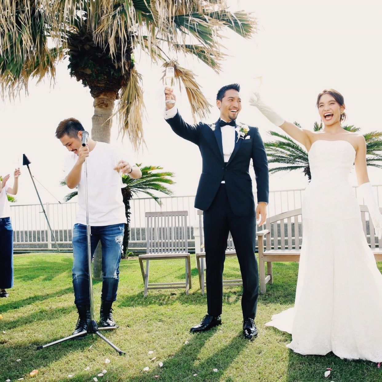 披露宴パーティのカバー写真