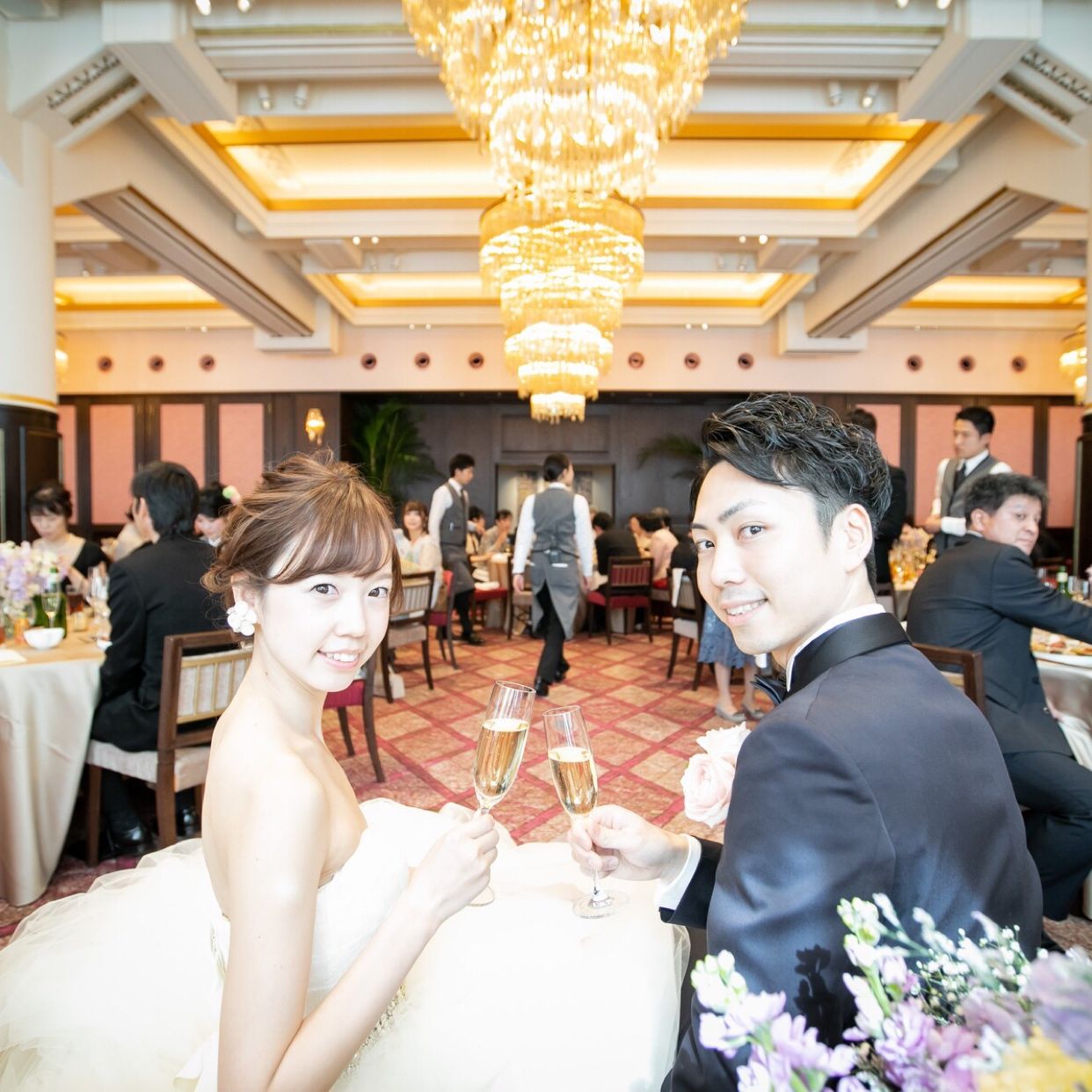 披露宴パーティのカバー写真