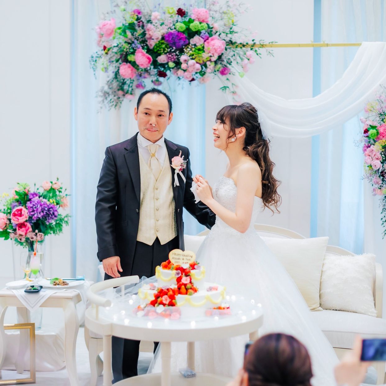 披露宴パーティのカバー写真