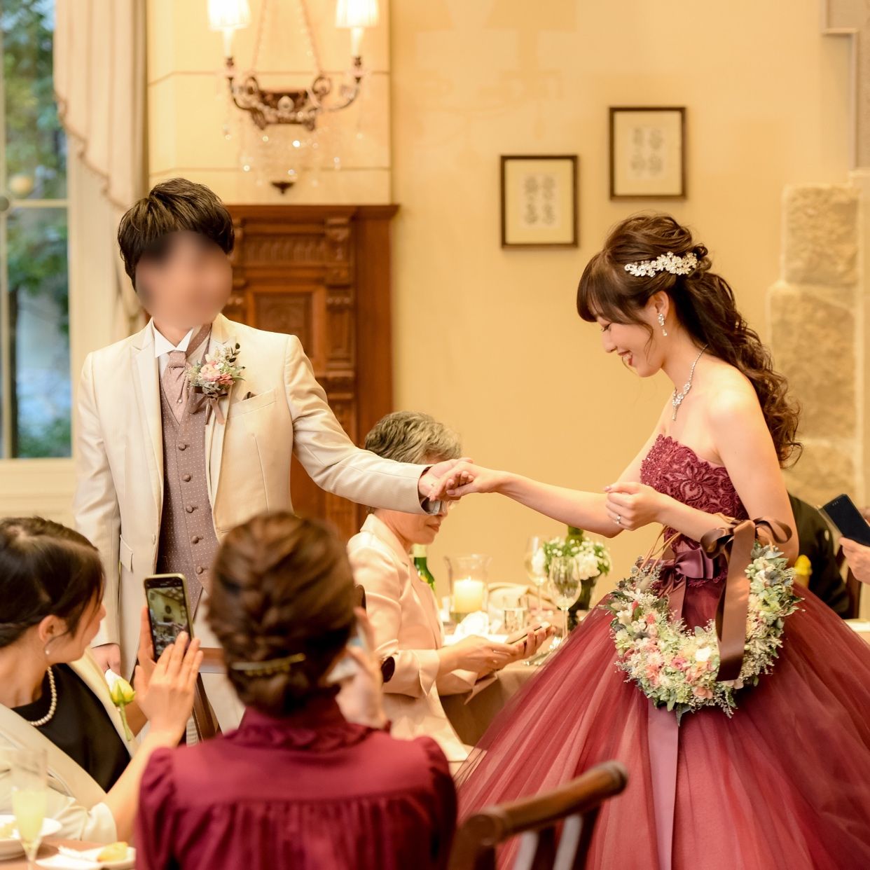 披露宴パーティのカバー写真