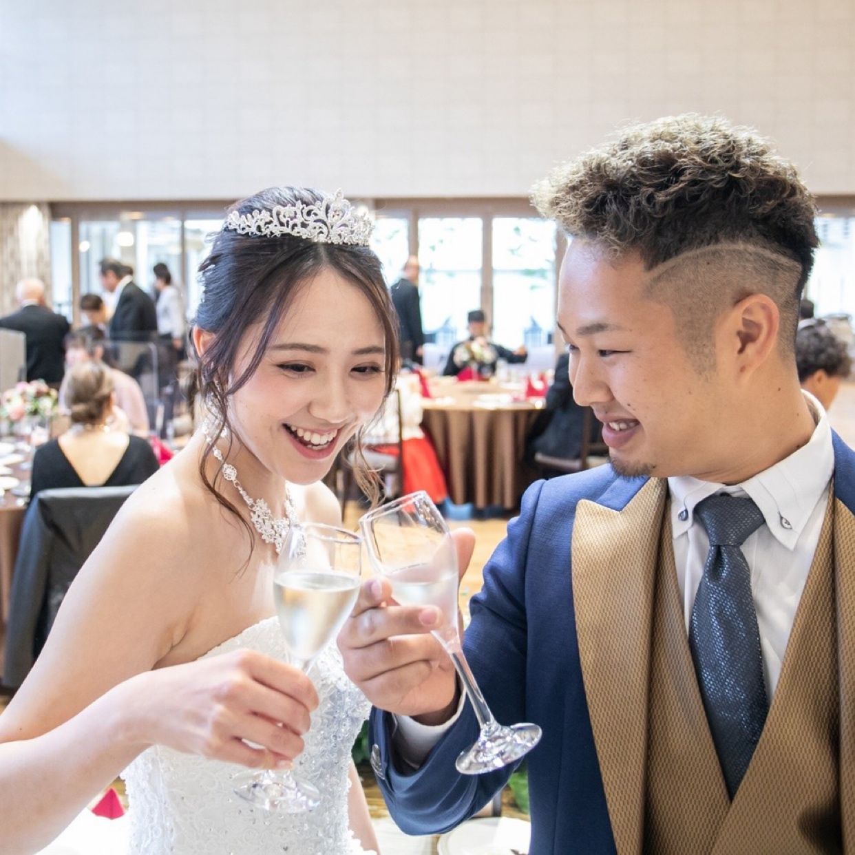 披露宴パーティのカバー写真