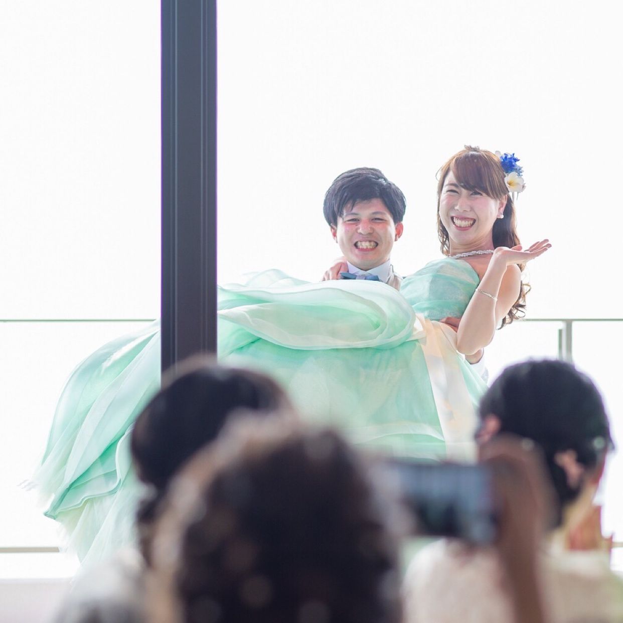 披露宴パーティのカバー写真