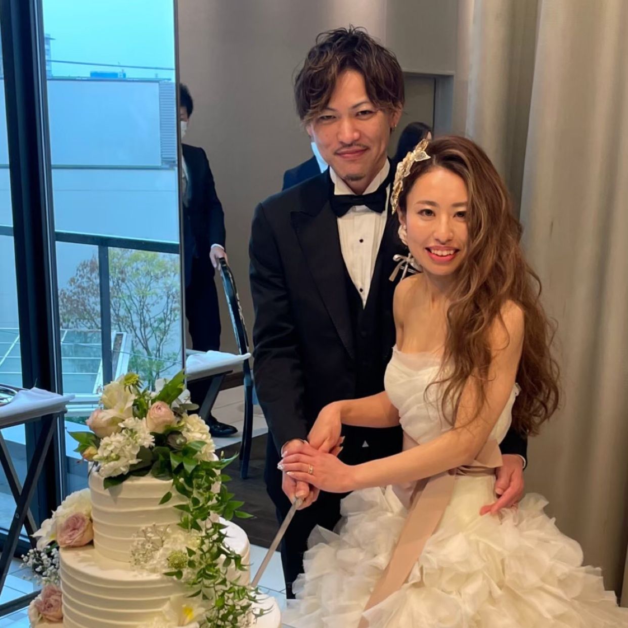 披露宴パーティのカバー写真