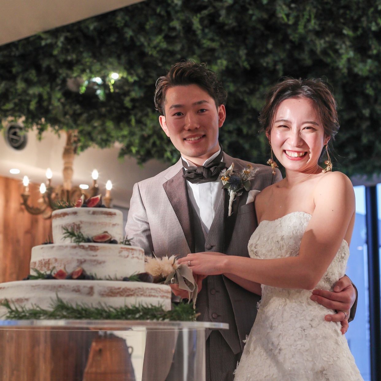 披露宴パーティのカバー写真