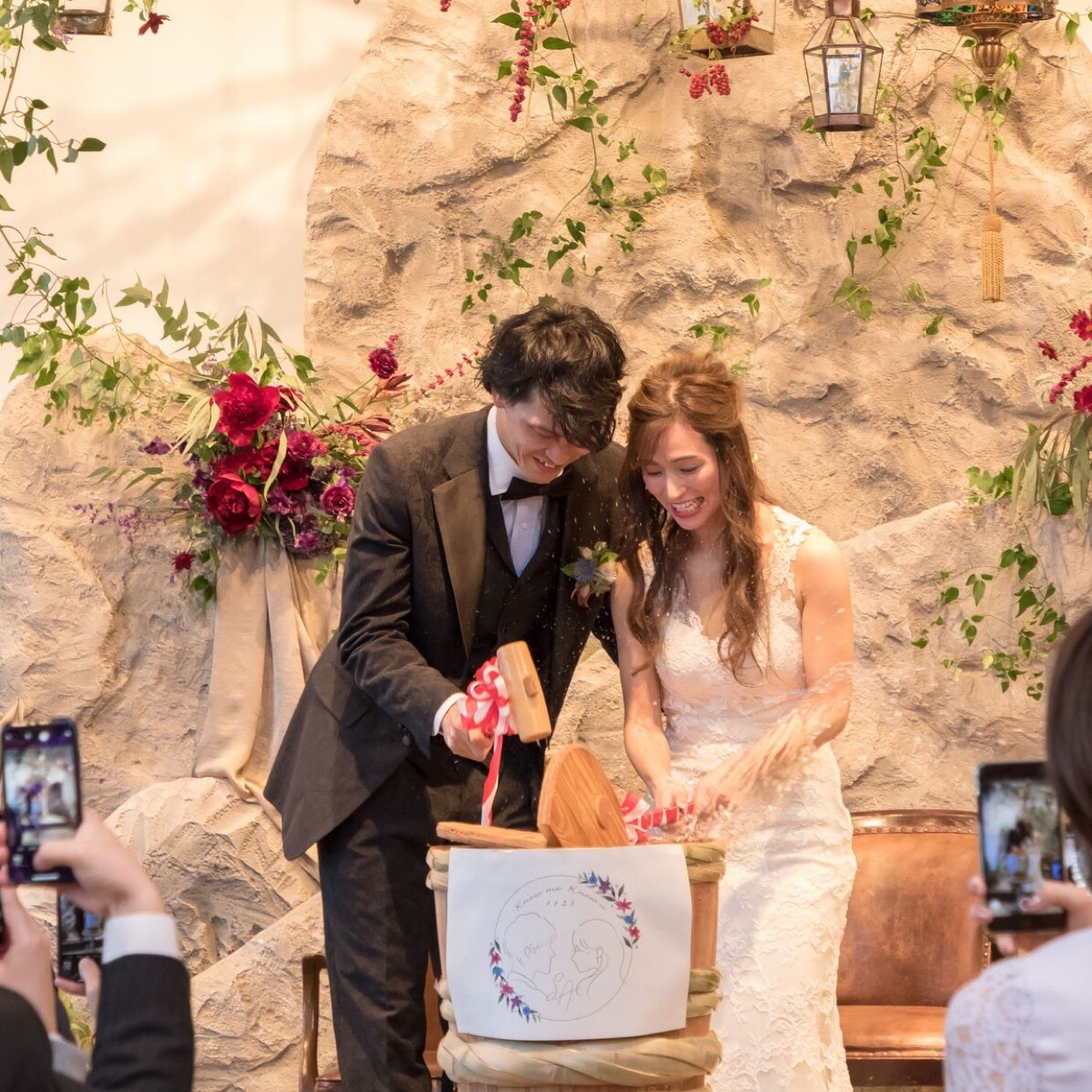 披露宴パーティのカバー写真