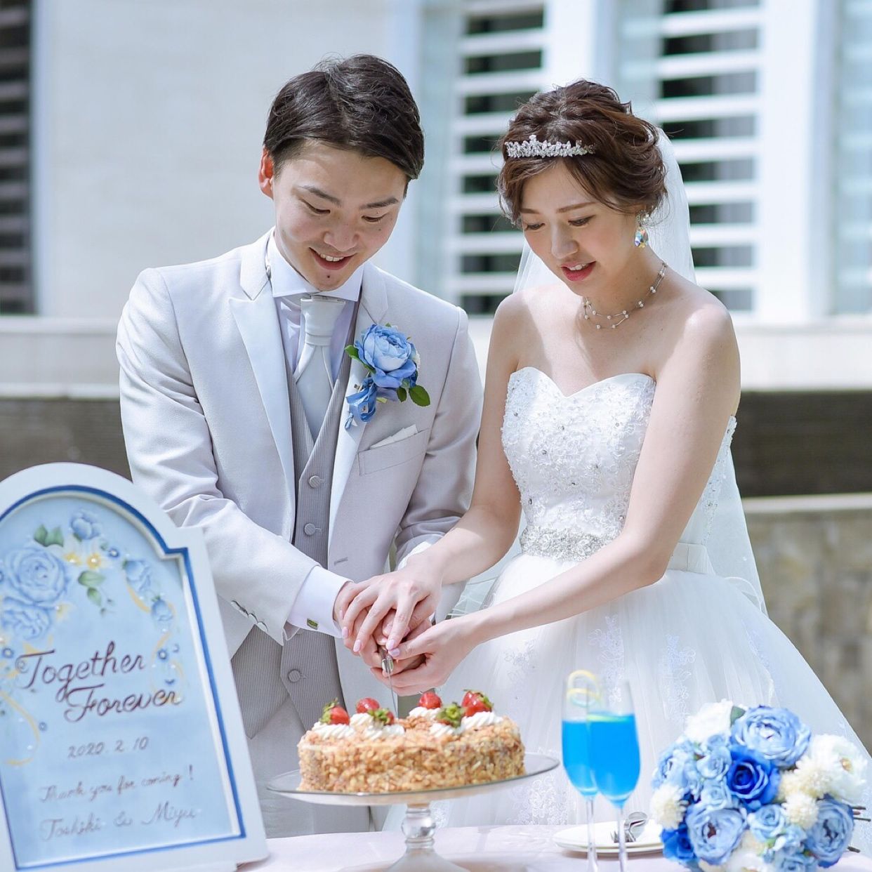 披露宴パーティのカバー写真