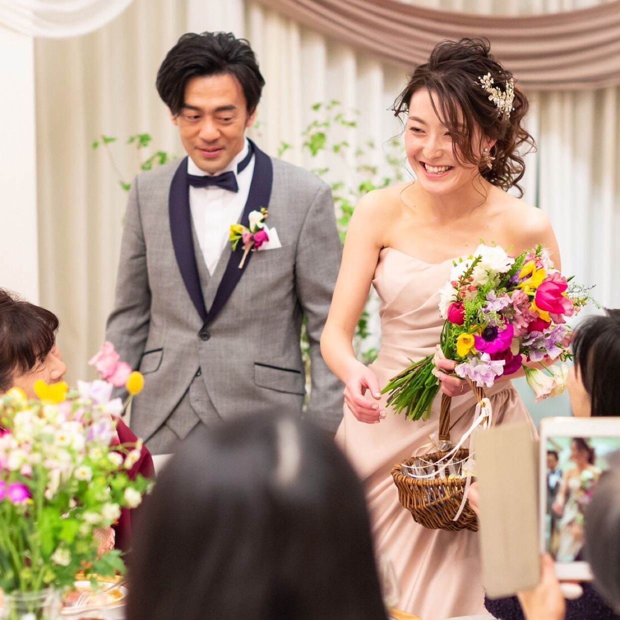 披露宴パーティのカバー写真