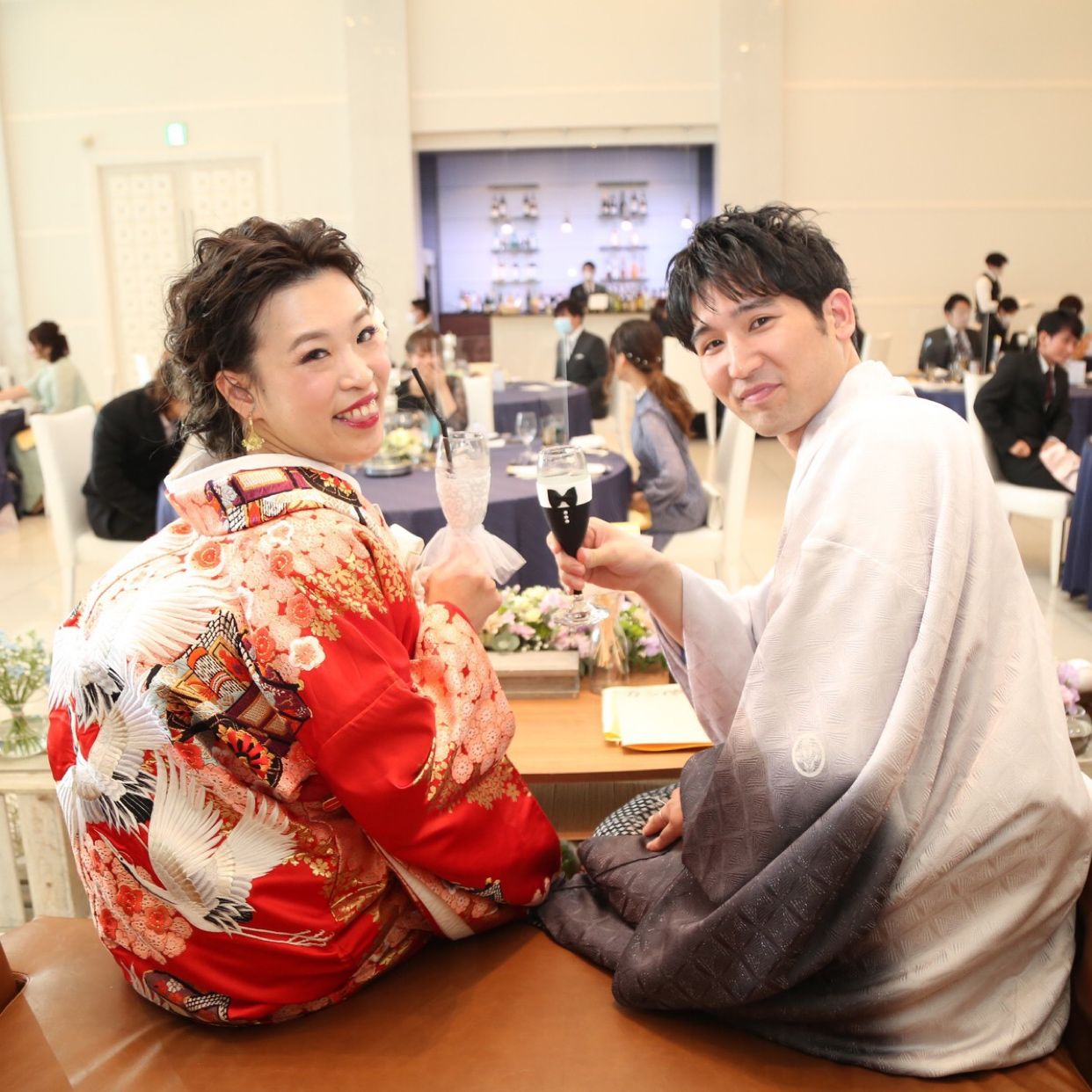 披露宴パーティのカバー写真