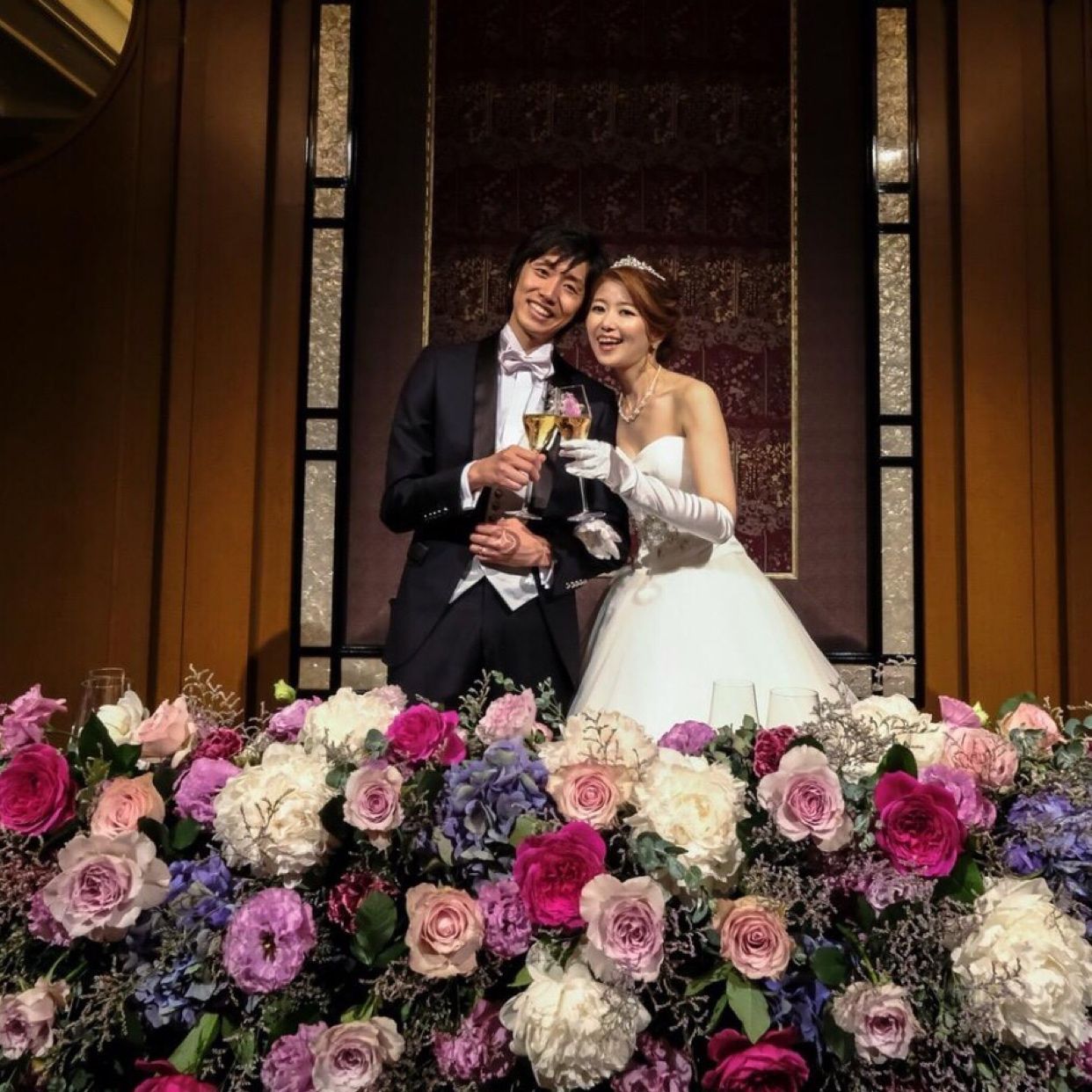 披露宴パーティのカバー写真