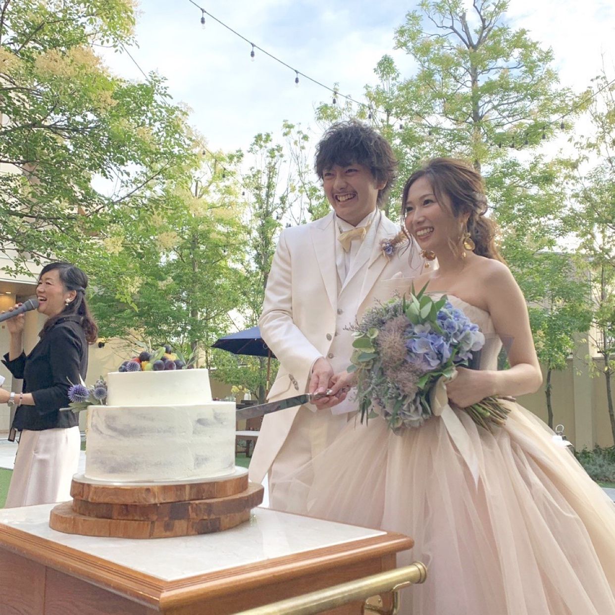 披露宴パーティのカバー写真