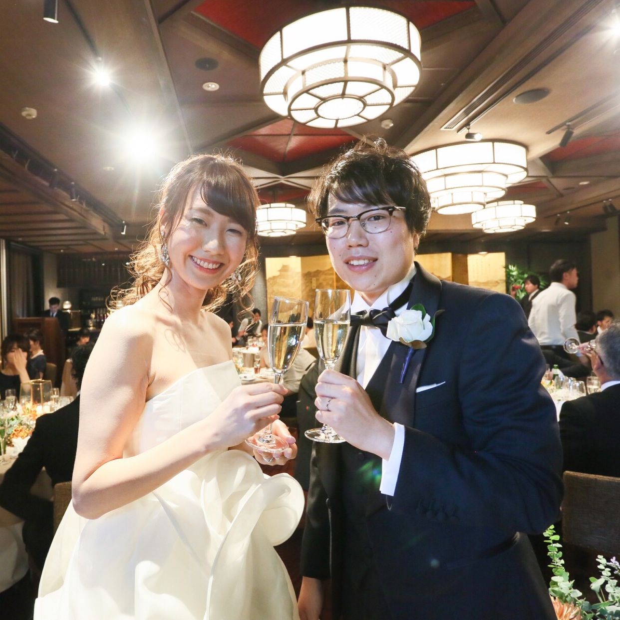 披露宴パーティのカバー写真