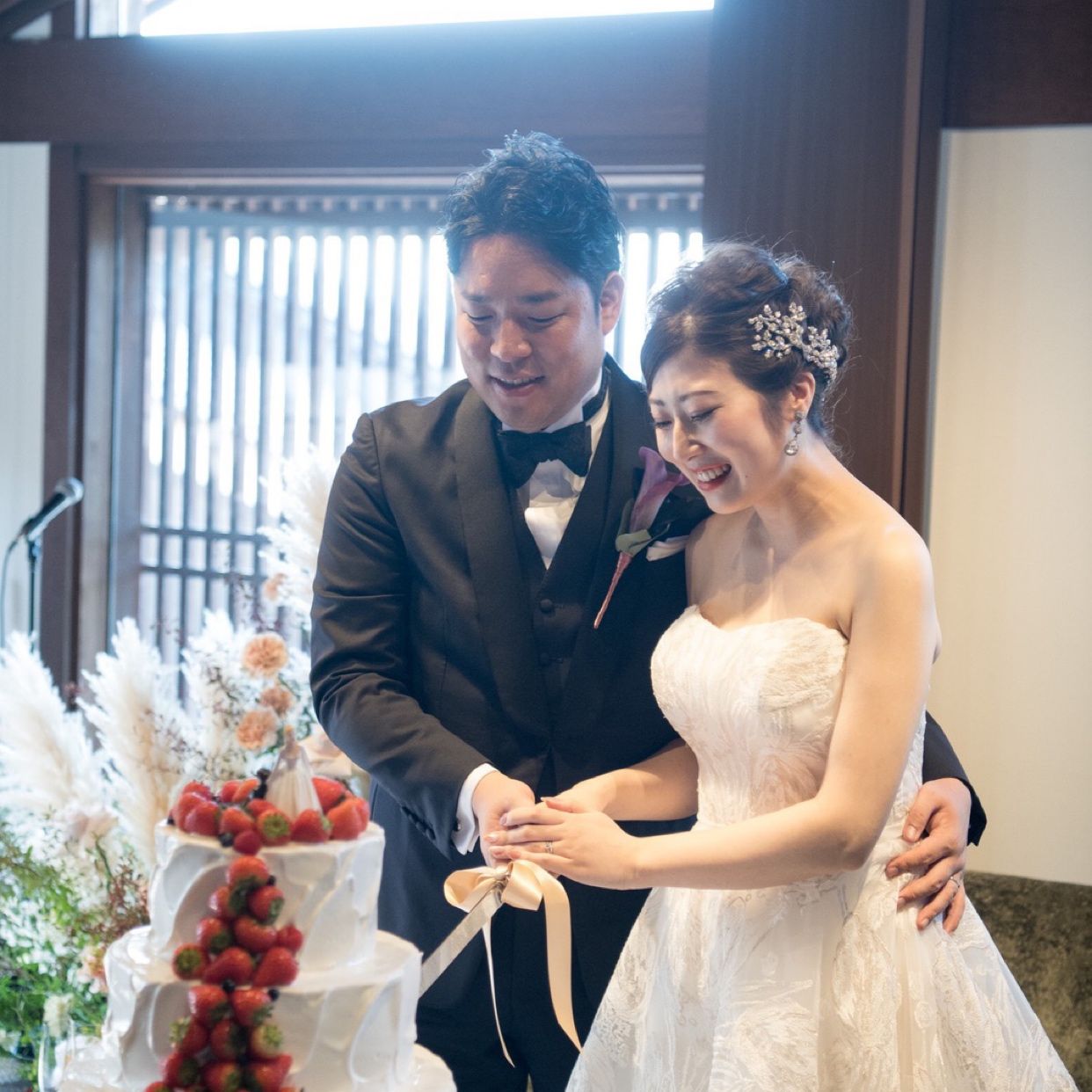 披露宴パーティのカバー写真