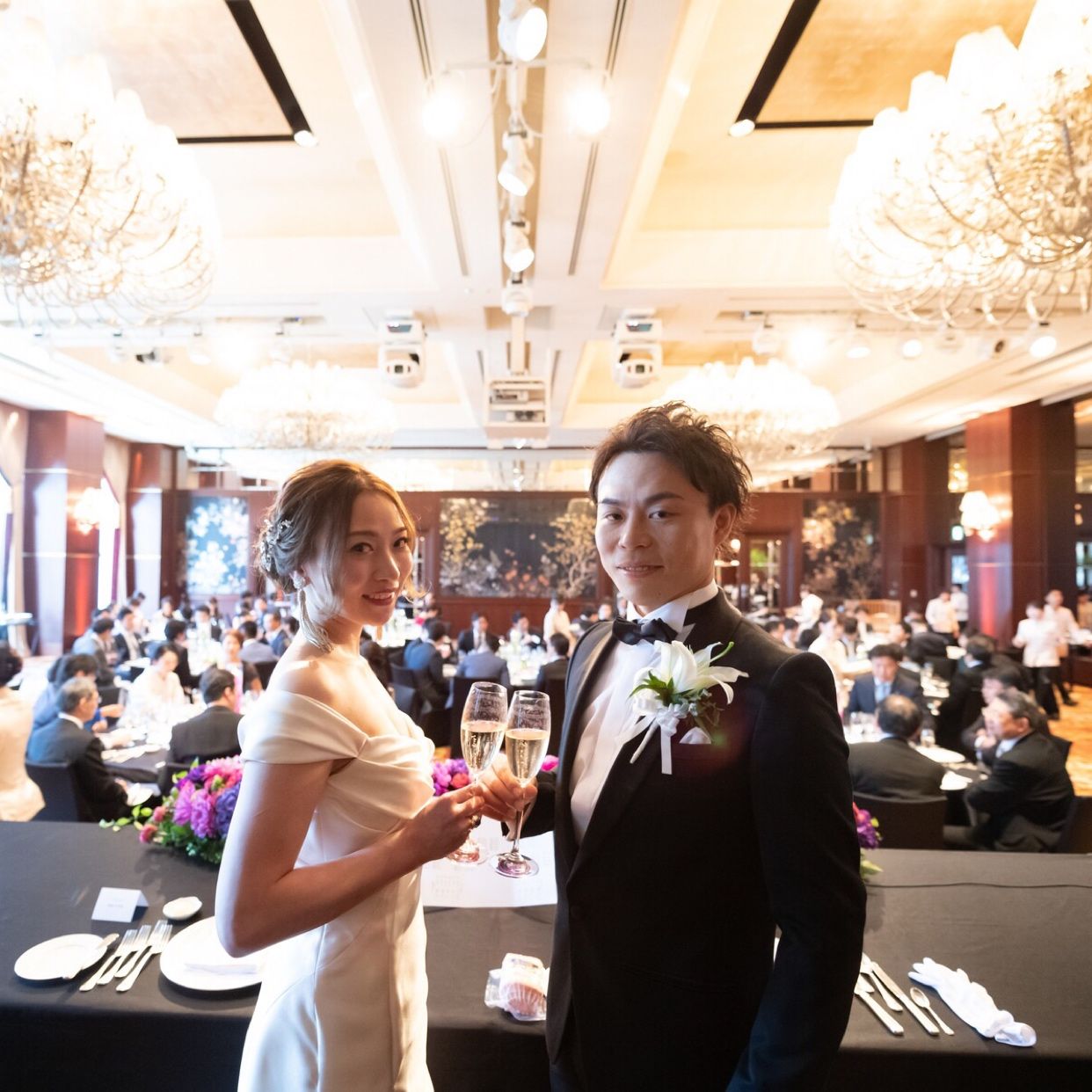 披露宴パーティのカバー写真