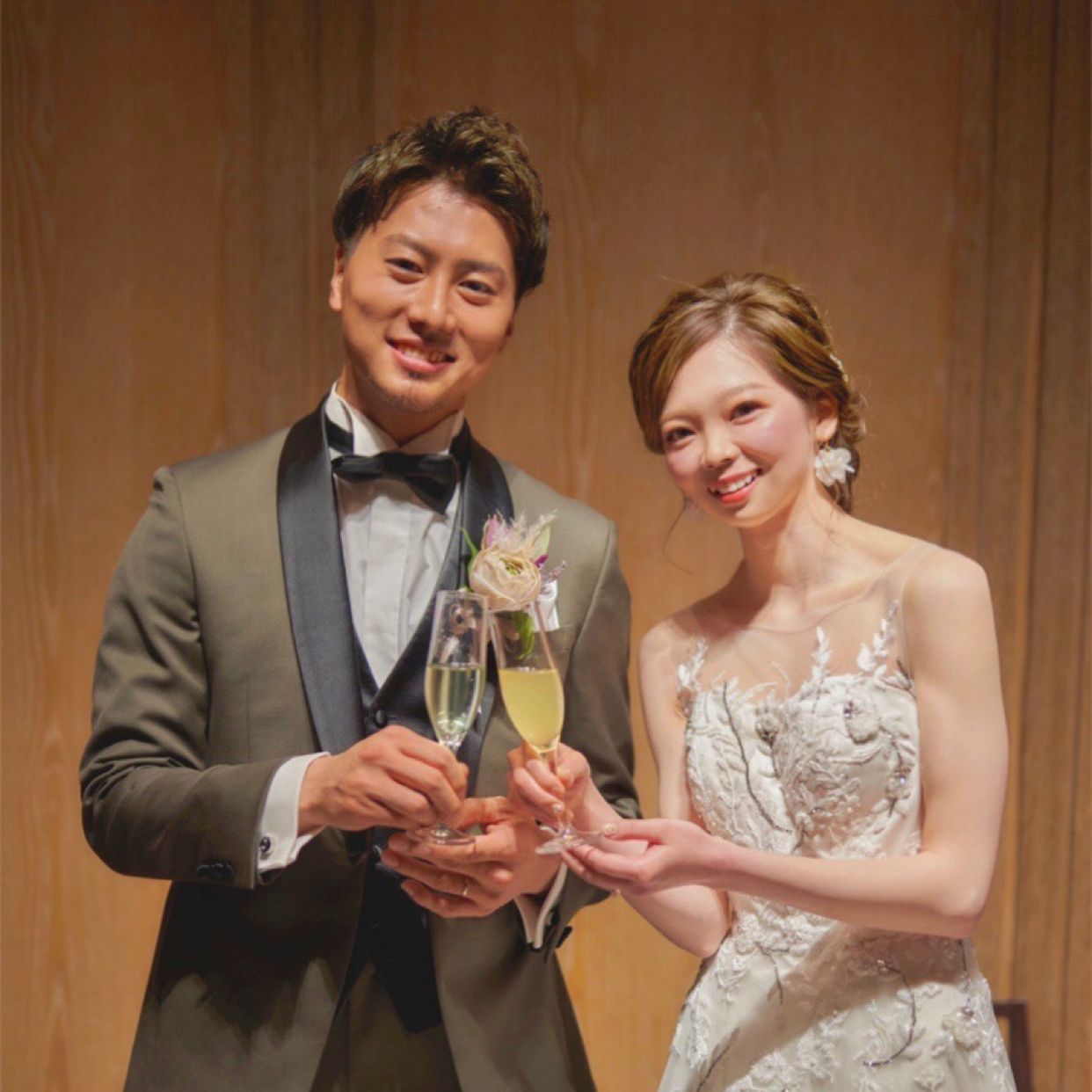 披露宴パーティのカバー写真