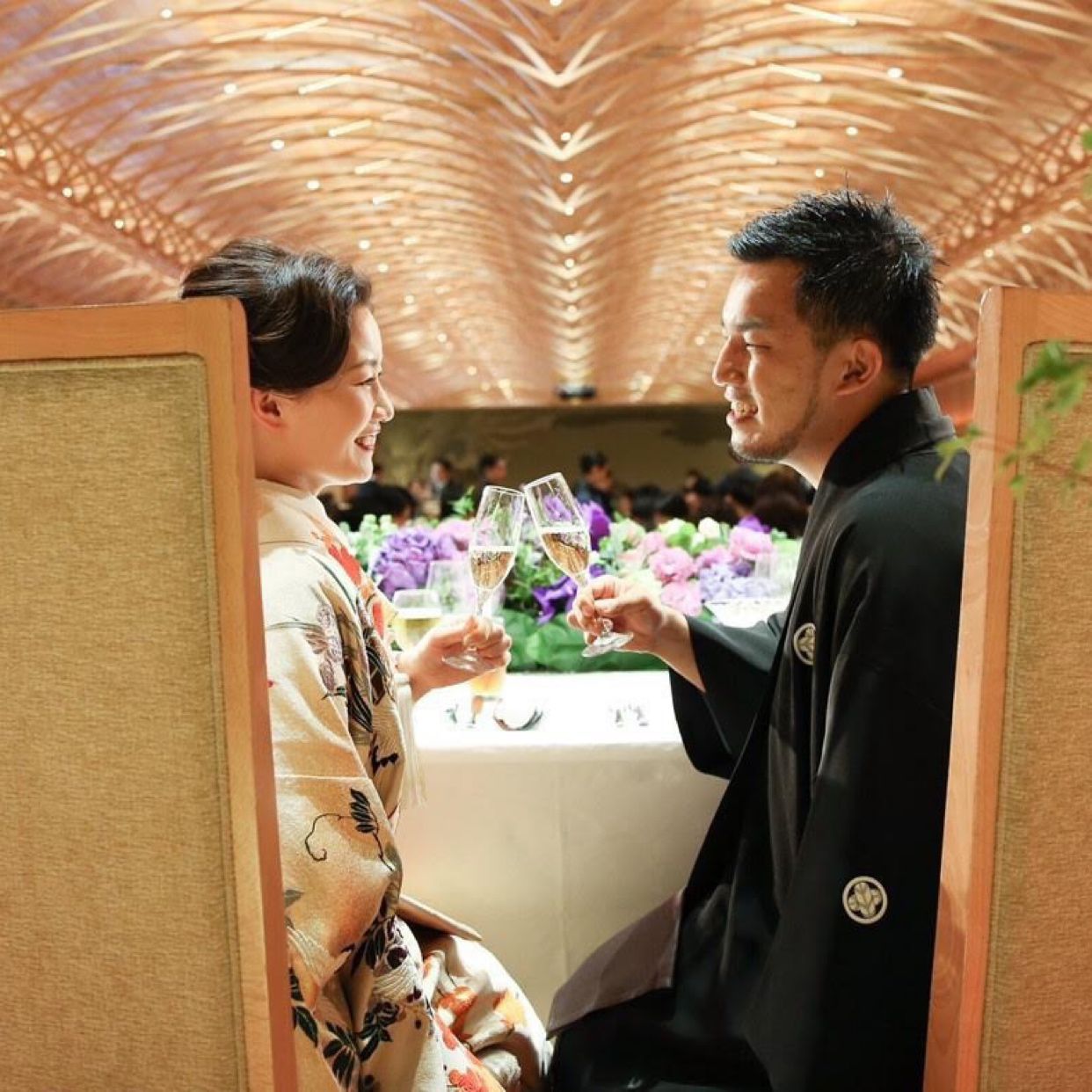 披露宴パーティのカバー写真