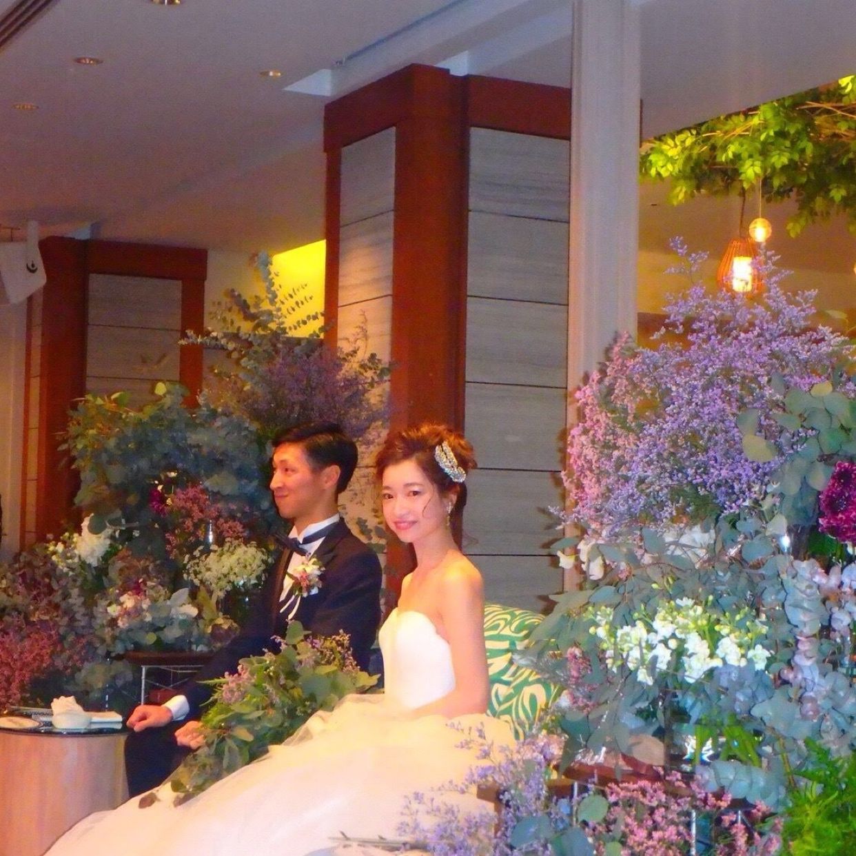 披露宴パーティのカバー写真