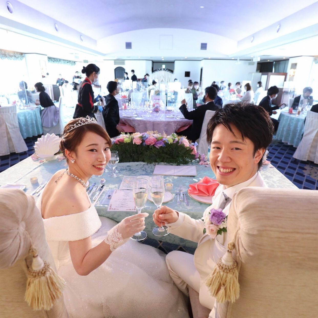 披露宴パーティのカバー写真