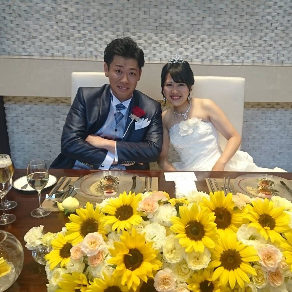 披露宴パーティのカバー写真