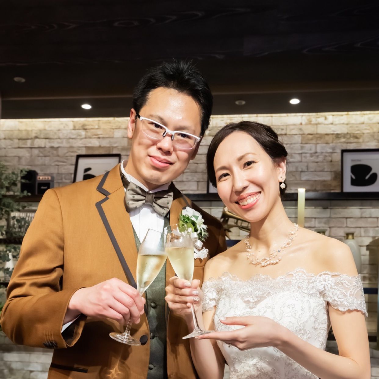 披露宴パーティのカバー写真